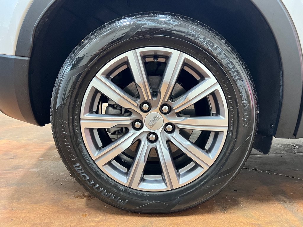 Used 2023 Cadillac XT4 Sport w/ Driver Assist Package AWD/4WD image 12