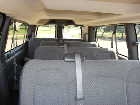 Used 2025 Chevrolet Express 3500 LT w/ LT Preferred Equipment Group RWD image 13