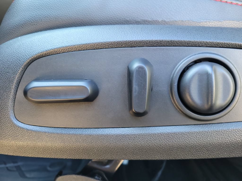 Used 2024 Chevrolet Equinox RS AWD/4WD image 19