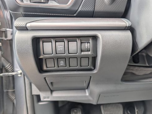 Used 2024 Subaru Forester Premium AWD/4WD image 17