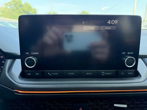 Used 2025 Honda Accord SE image 20