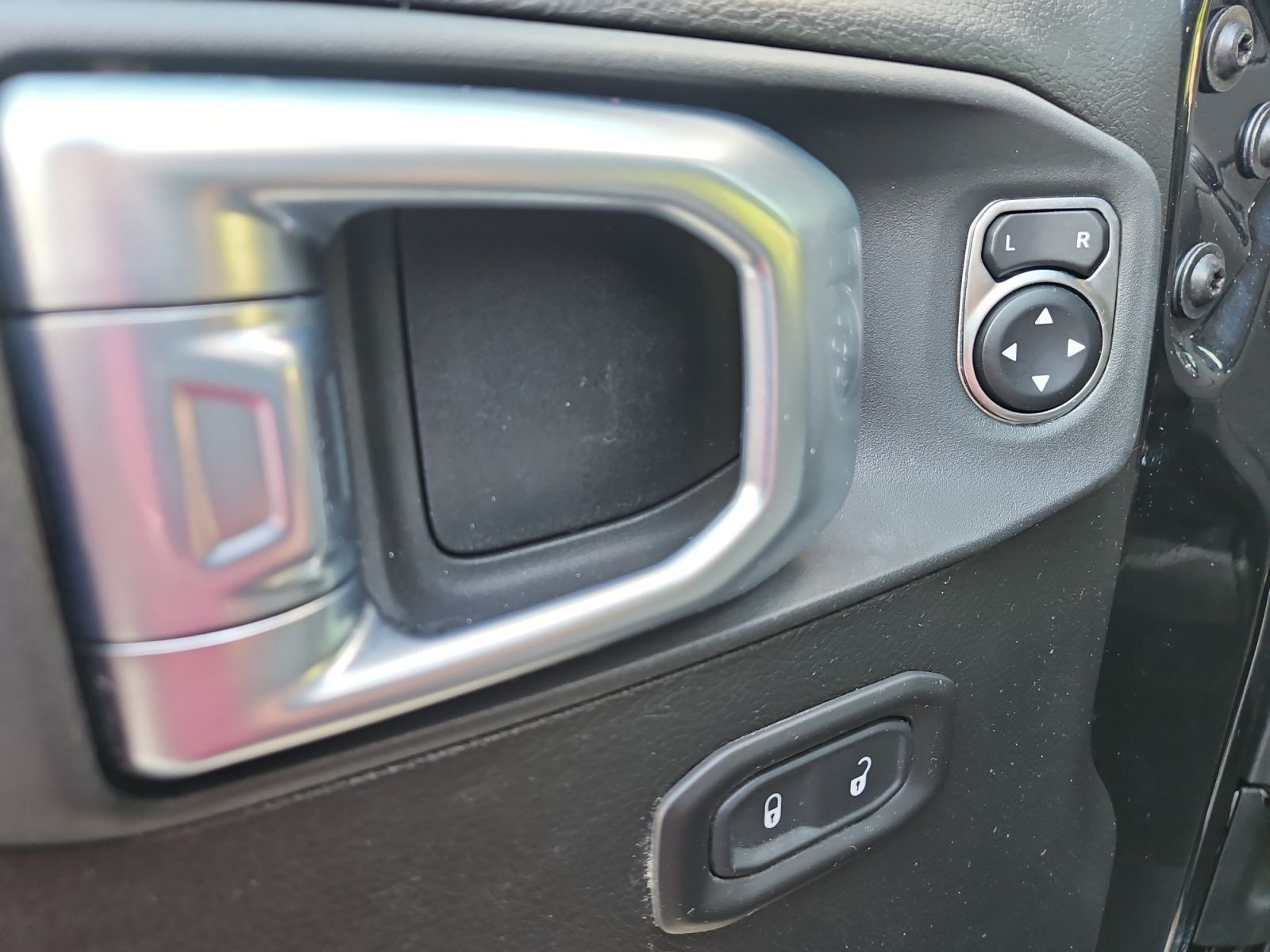 Used 2026 Jeep Gladiator Rubicon AWD/4WD image 22