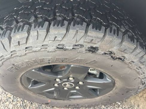 Used 2025 Ford Bronco Big Bend AWD/4WD image 5