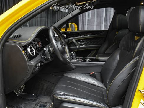 Used 2017 Bentley Bentayga image 22