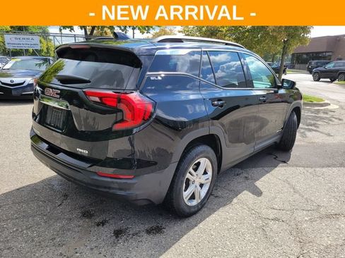 Used 2019 GMC Terrain SLE w/ Driver Convenience Package AWD/4WD image 3