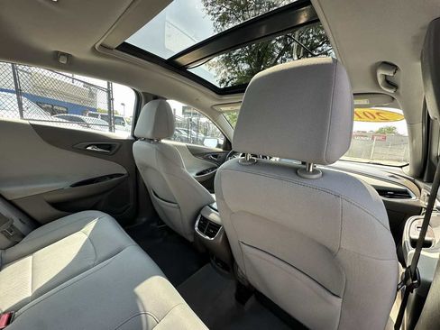 Used 2016 Chevrolet Malibu LT FWD image 30