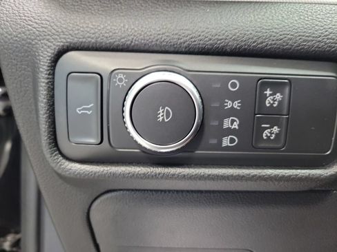 Used 2020 Ford Explorer XLT w/ Equipment Group 202A RWD image 38