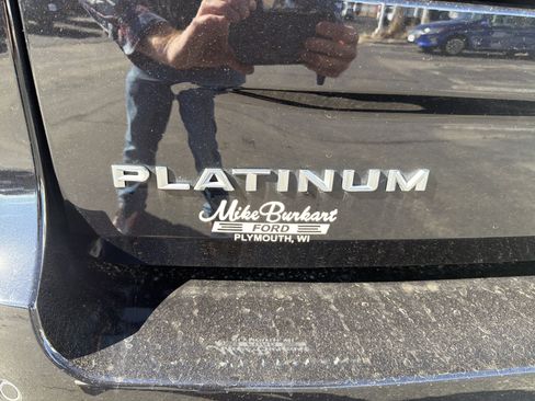 Certified 2025 Ford Expedition Platinum image 20
