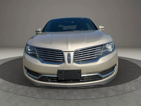 Used 2017 Lincoln MKX Reserve w/ Lincoln MKX Climate Package AWD/4WD image 2