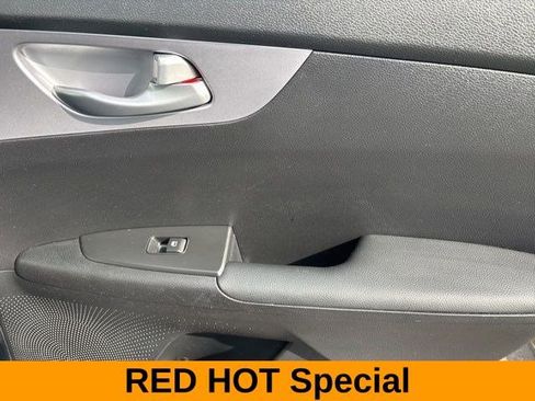 Used 2024 Kia Forte LXS image 33