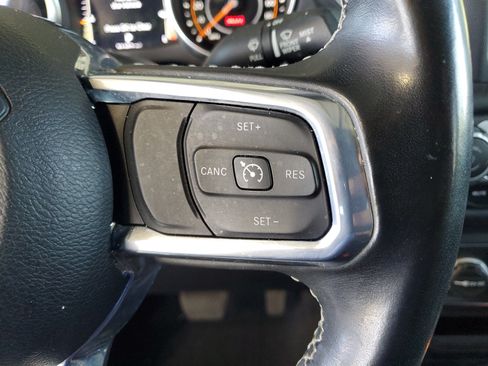 Used 2022 Jeep Gladiator Overland w/ Popular Equipment Package AWD/4WD image 24