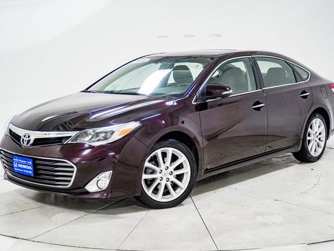 Used 2014 Toyota Avalon Limited image 1