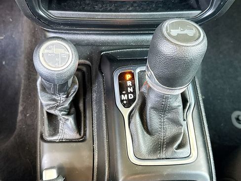 Used 2023 Jeep Wrangler Unlimited w/ Cold Weather Group AWD/4WD image 18