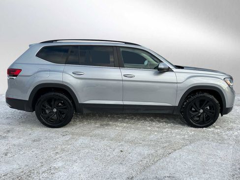 Used 2022 Volkswagen Atlas SE image 2