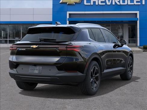 New 2026 Chevrolet Equinox EV LT FWD image 4
