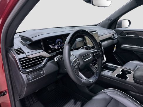 New 2026 GMC Acadia Denali w/ Super Cruise Package FWD image 9