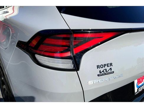 Used 2024 Kia Sportage SX image 28