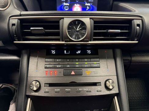 Used 2020 Lexus IS 350 F Sport image 44