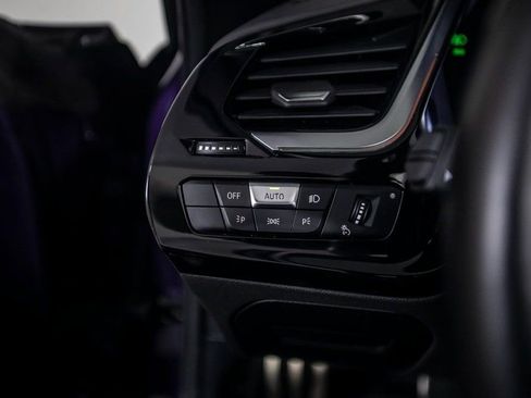 Used 2023 BMW Z4 M40i w/ Premium Package image 28