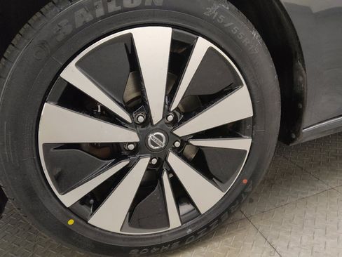Used 2019 Nissan Altima 2.5 SV image 31