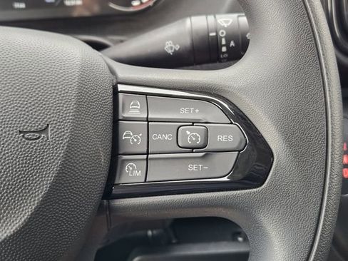 Used 2025 RAM ProMaster 2500 w/ Premium Convenience Group image 29