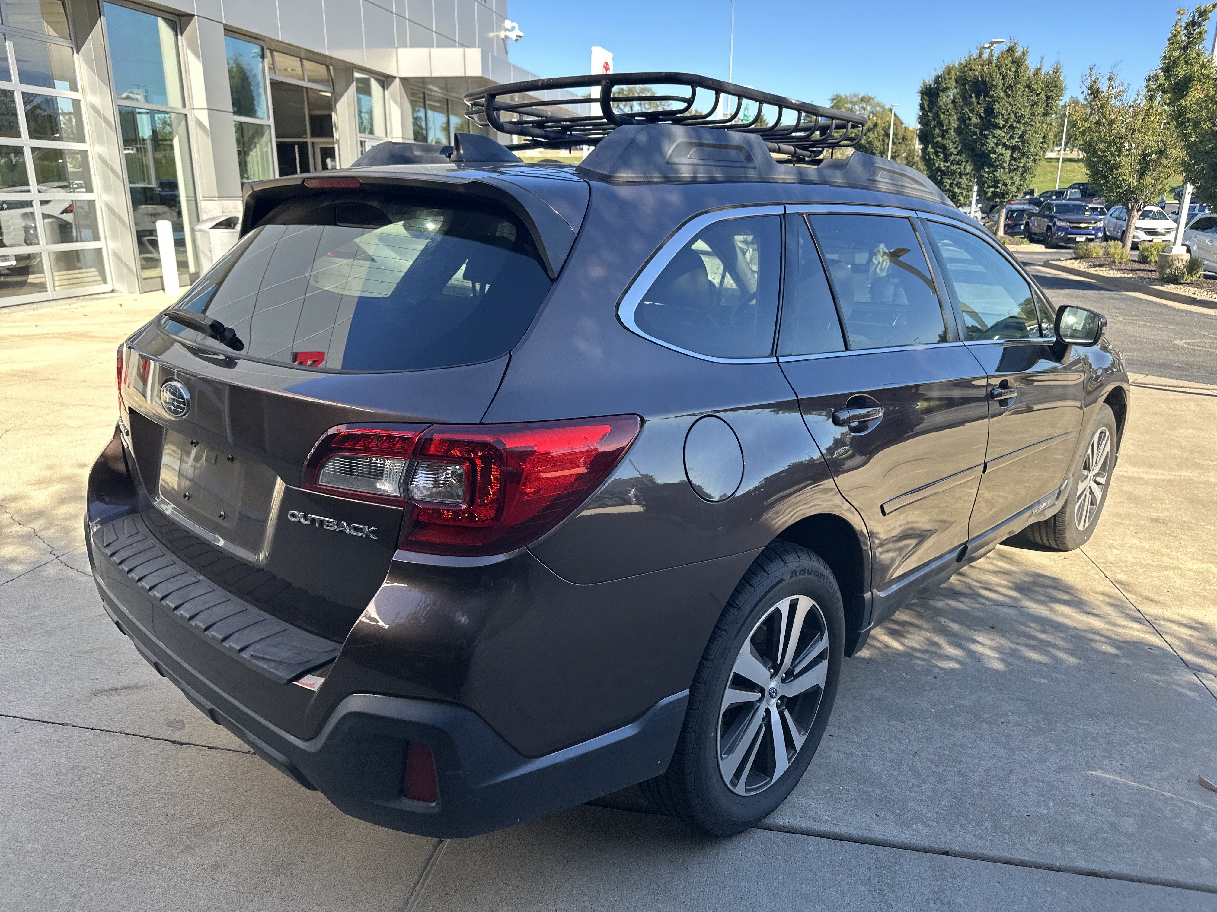 Used 2019 Subaru Outback 2.5i Limited AWD/4WD image 6