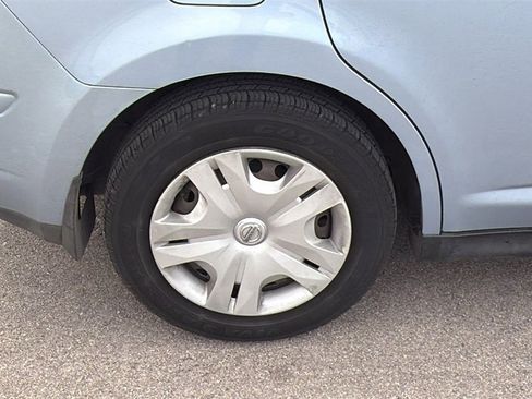 Used 2012 Nissan Versa 1.8 S w/ Plus Pkg image 9