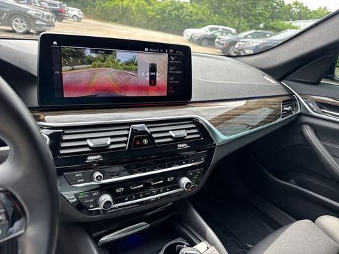 Used 2021 BMW 540i w/ Convenience Package RWD image 29