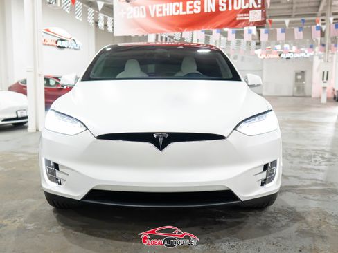 Used 2017 Tesla Model X 100D image 2