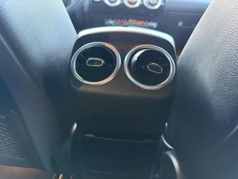 Used 2020 Mercedes-Benz CLA 250 image 20