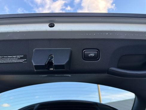 New 2026 Kia Sportage EX image 18