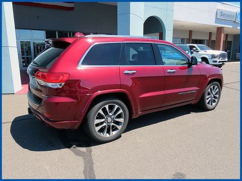 Certified 2018 Jeep Grand Cherokee Overland AWD/4WD image 7
