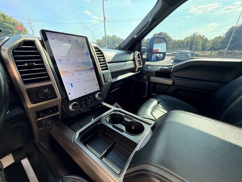 Used 2021 Ford F450 Platinum w/ FX4 Off-Road Package AWD/4WD image 29