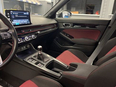 Used 2024 Honda Civic Si image 13