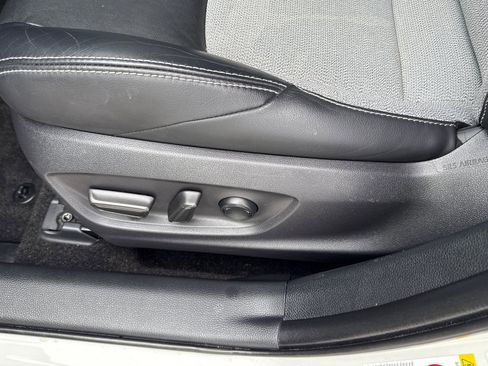 Used 2019 Toyota Corolla XSE image 13