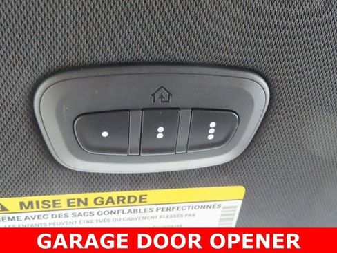 New 2026 Chrysler Pacifica Select image 36