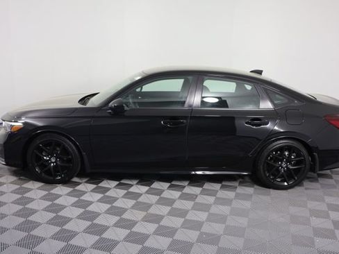 Used 2025 Honda Civic Sport image 5