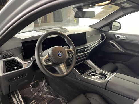 Certified 2024 BMW X6 xDrive40i image 10