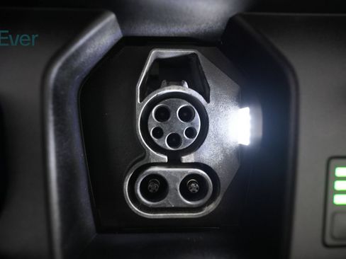 Used 2024 Kia Niro Wave w/ Wave Preserve Package FWD image 10