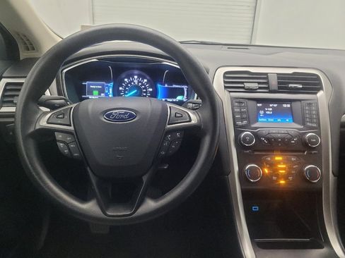 Used 2018 Ford Fusion S FWD image 22
