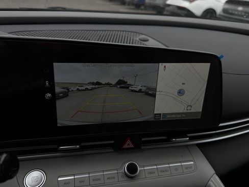 New 2026 Hyundai Elantra Limited FWD image 19
