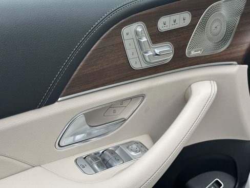 New 2026 Mercedes-Benz GLS 450 4MATIC image 12