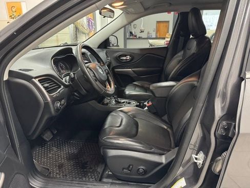 Used 2020 Jeep Cherokee Latitude Plus w/ Cold Weather Group image 51