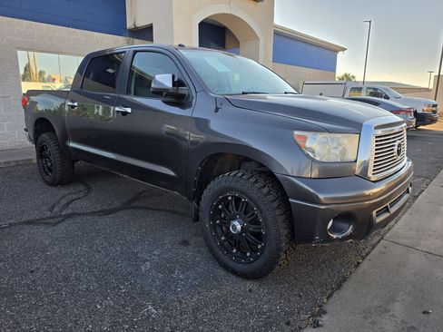 Used 2012 Toyota Tundra Limited w/ Memory Pkg AWD/4WD image 9