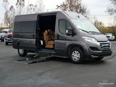 New 2024 RAM ProMaster 2500 w/ Advanced Safety Group FWD image 12
