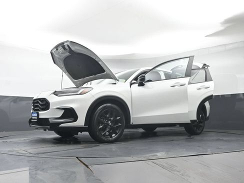 Certified 2024 Honda HR-V Sport image 43