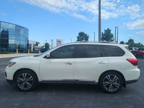 Used 2020 Nissan Pathfinder Platinum FWD image 8