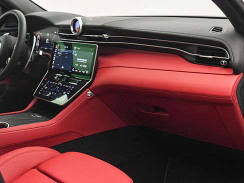 New 2026 Maserati Grecale Modena image 19