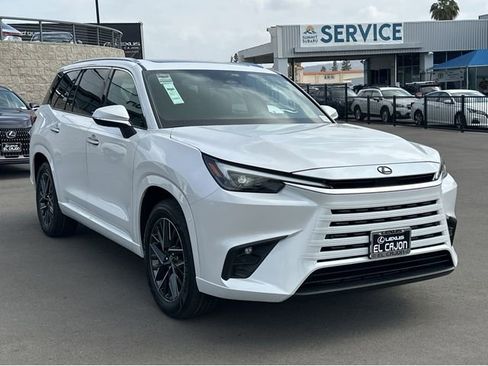 New 2026 Lexus TX 350 FWD image 2