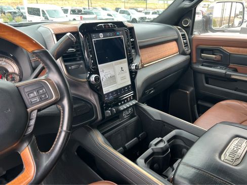 Used 2022 RAM 2500 Limited AWD/4WD image 35